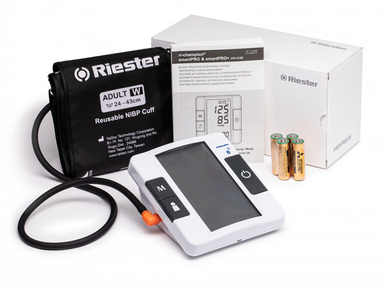 Klīniski apstiprināts asinsspiediena mērītājs RI-CHAMPION SMART PRO+ ar Bluetooth un manšeti 24 - 43 cm. Tips:  Medicīnas ierīce   Klase:  II A
