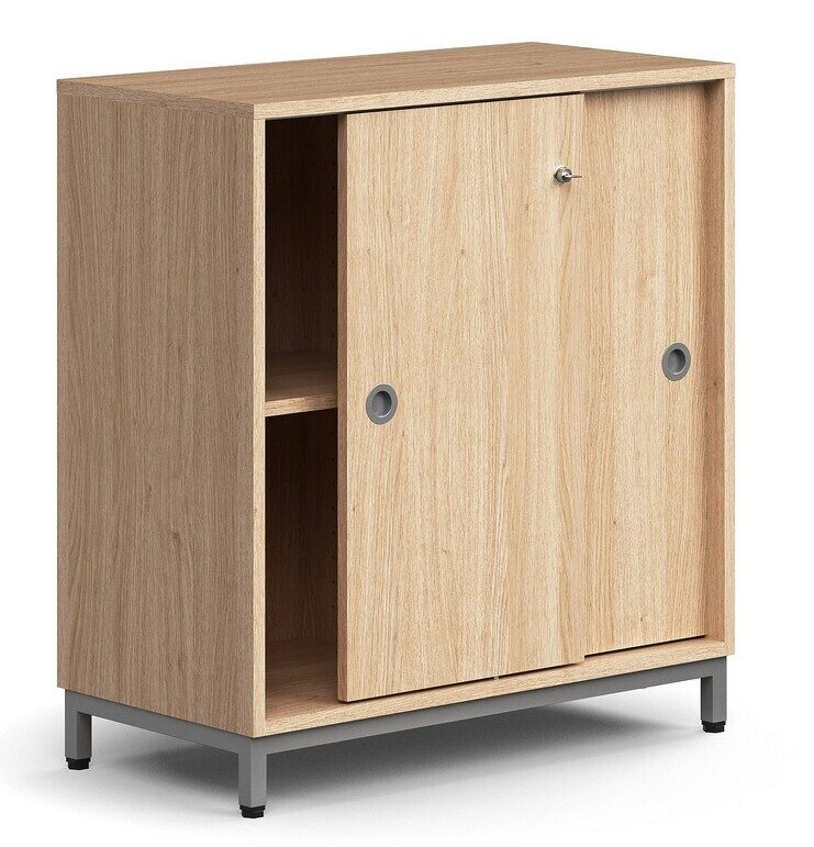 Reģistratūras skapis ar bīdāmām durvīm. Slēdzams, 1 plaukts, kāju rāmis, rokturi, 868x800x400 mm