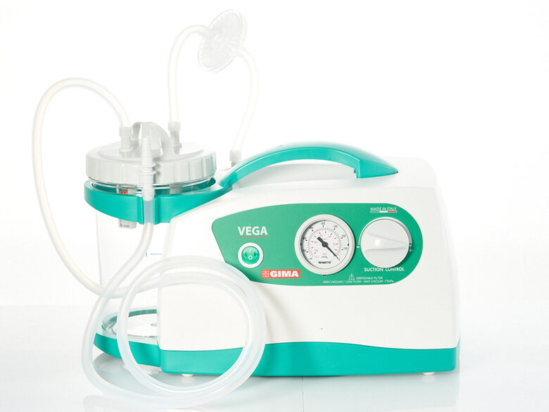 Aspirācijas sūknis Vega 1 litrs. Normas: EN 60601-1-1, EN 60601-1-2, EN 60601-1-11, 93/42/EEK. Tips:  Medicīnas ierīce   Klase:  II A