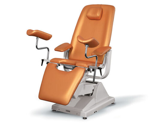 Elektrisks ginekoloģiskais krēsls GYNEX PROFESSIONAL CHAIR ar hospitāļu ruļļa turētāju, metāla trauku u.c. Krēslu var viegli pārveidot par pārbaudes gultu (horizontālā pozīcija). Celtspēja: 180 kg. Dažādās krāsās. Tips:  Medicīnas ierīce   Klase:  I