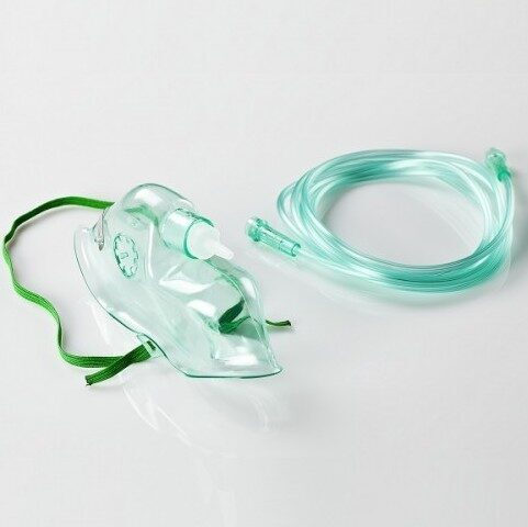 Skābekļa maska. Komplektā ar regulējamu elastīgu klipsi degunam un savienojošo caurulīti/vadu. Izmērs: L. Pieaugušo. Ražotājs: G.C.Z.M. ZARYS Ltd., Polija