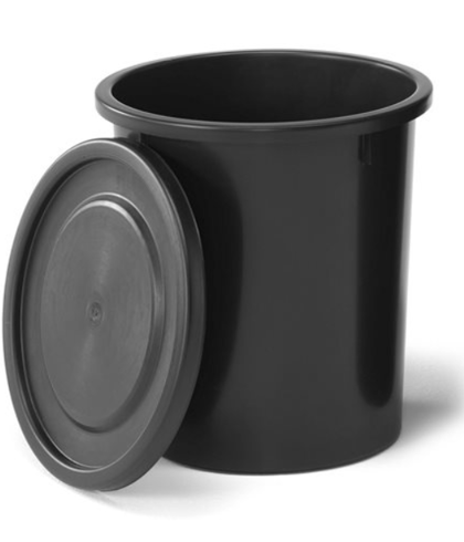 *Atkritumu tvertne ar cieši noslēdzamu vāku. Piemērota izmantošanai gaisa temperatūrā no -40˚C līdz +120˚C. Ø 395x430 mm, 35 litri, melna 